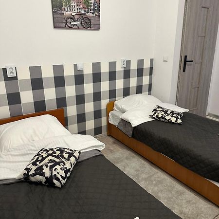 Apartament Nr 5 Lub 6 Przy Sali Kominkowej Przeczyce المظهر الخارجي الصورة